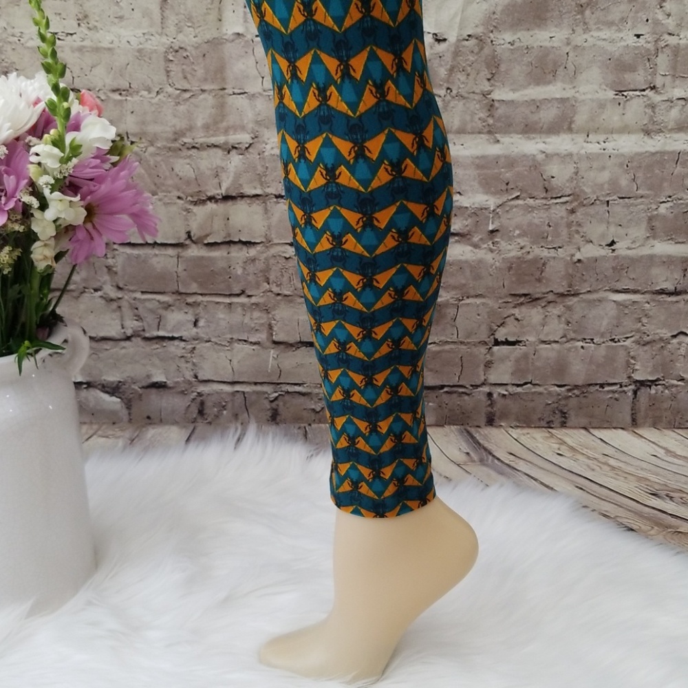 💰Sold Local💰 LuLaRoe OS Leggings - Picture 2 of 5